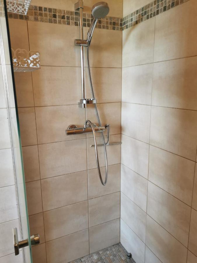 Taradeau Appart "Pins & Parasol", Piscine Chauffee Et Bain A Remous מראה חיצוני תמונה